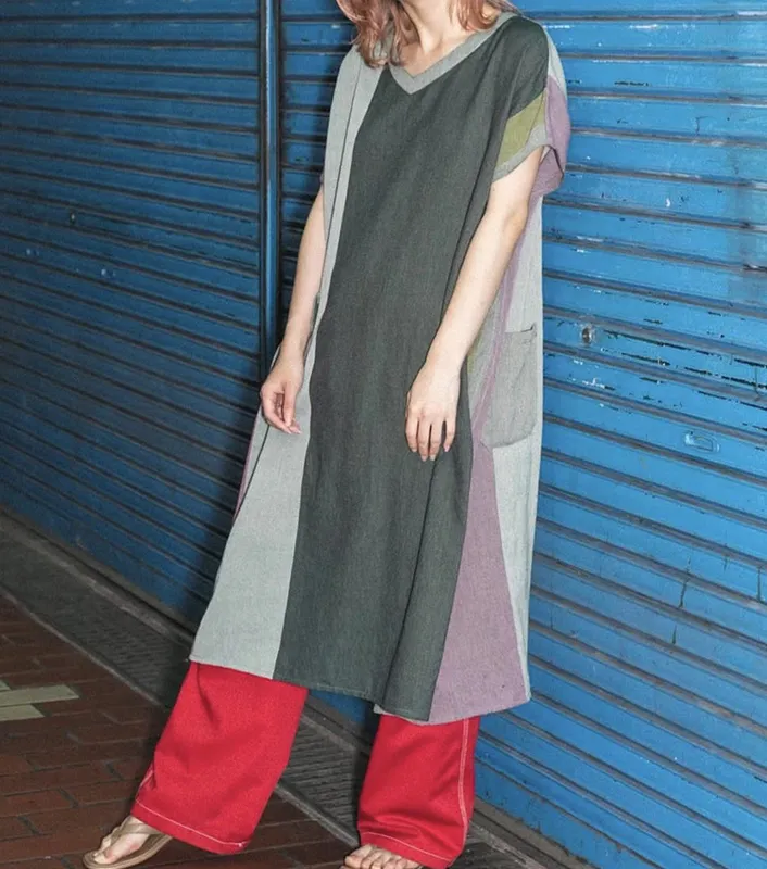 播州織ワンピースにボトムスを合わせたカジュアルコーデ